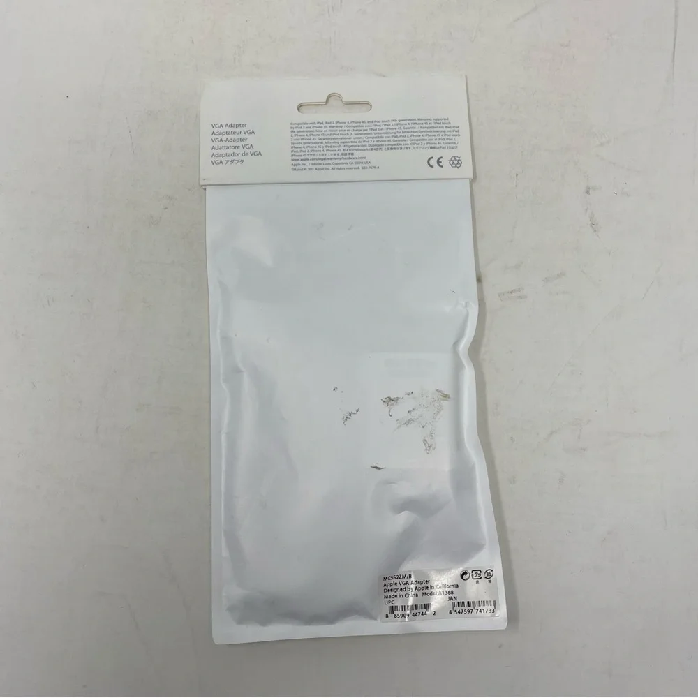 Apple VGA Adapter for iPad, iPhone, and iPod touch
